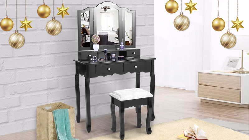 Christmas Makeup Vanity